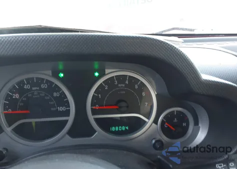 2009 Jeep Wrangler Unlimited Sahara z USA, uszkodzony, nr VIN 1J4GA59199L731701